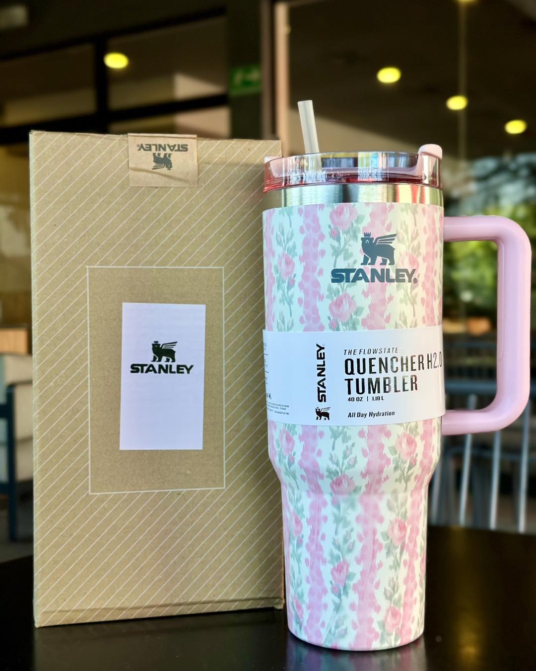 STANLEY-40oz Quencher H2.0 Tumbler (Rosado Con Flores)